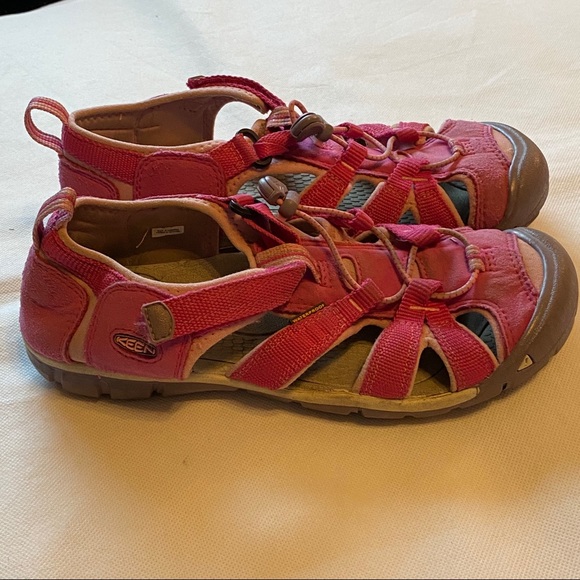 Keen Pink Waterproof Sandals Sz 5 Big Girls - Picture 6 of 7